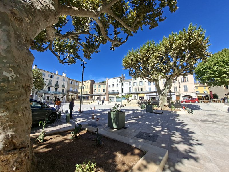 Place de la République du Luc rénovée